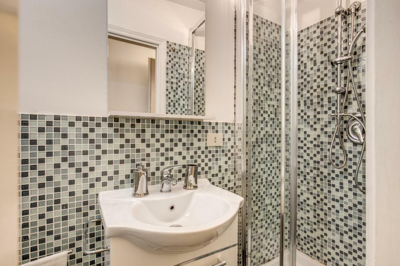Fori Imperiali Lovely Apartment Rome Exterior photo
